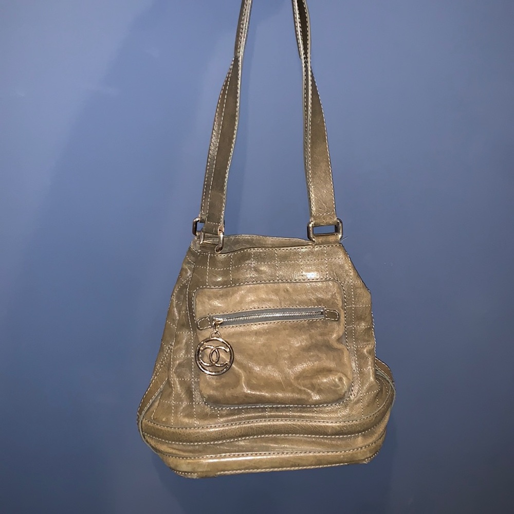 Chanel shoulder bag